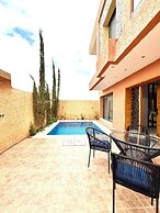 Villa with pool rooftop near Amelkis