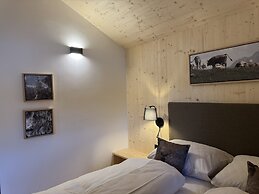 Superior Chalet With Sauna & Hot Tub