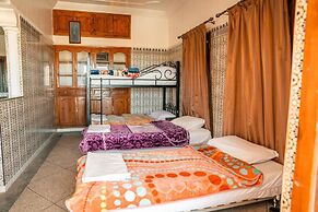 Asafar Apartments & Hostel
