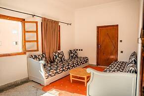 Asafar Apartments & Hostel