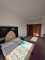 Asafar Apartments & Hostel