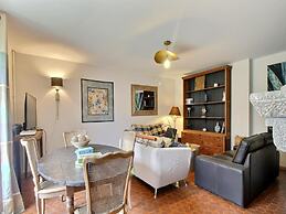 Neulliac Family Cottage With Pool