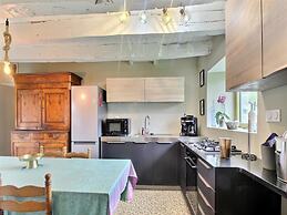 Neulliac Family Cottage With Pool