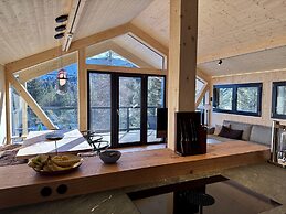 Premium Chalet With Sauna & Hot Tub