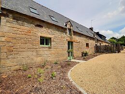 Elegant Neulliac Holiday Home for 15