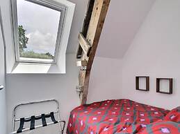 Elegant Neulliac Holiday Home for 15