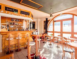 Wellness Hub for Three Guests
