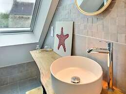 Stunning Holiday Cottage in Neulliac