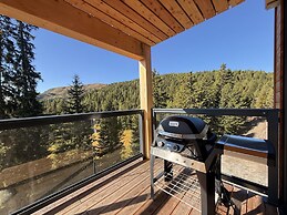 Deluxe Chalet With Sauna & hot tub