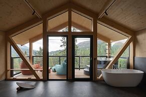Deluxe Chalet With Sauna & hot tub