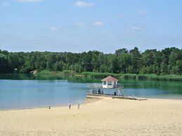 Bernsteinsee Home and Ferien Forest Chalet