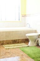 Coastal Holiday Home - Bradford 10