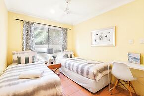 Coastal Holiday Home - Bradford 10