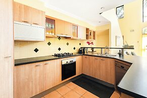Coastal Holiday Home - Bradford 10