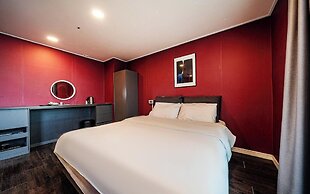 Myeongdong Young Inn Hotel