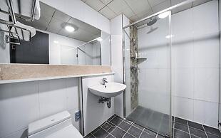 Myeongdong Young Inn Hotel