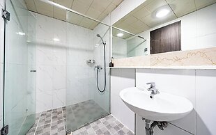 Myeongdong Young Inn Hotel