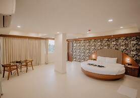 Hotel Eagle Empire