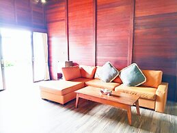 Merlyn Meadows Retreat