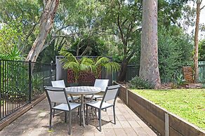 Home among the Gum Trees - free wine
