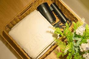 HOTEL DAUN GURI