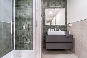 Luxury Waterfront Studio Balcony&Parking