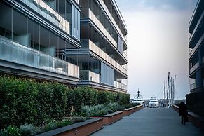 Luxury Waterfront Studio Balcony&Parking