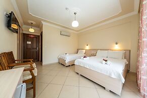 Gokcen Hotel & Aparments