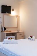 Gokcen Hotel & Aparments