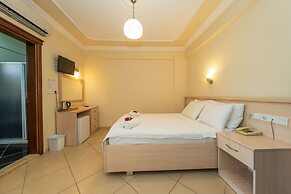 Gokcen Hotel & Aparments