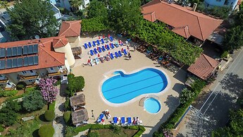 Gokcen Hotel & Aparments