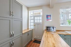 Host Stay Alice Hideaway