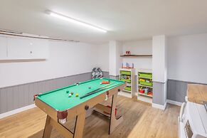 Host Stay Elmville