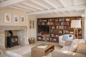 Host Stay Corner House