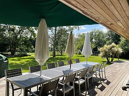 Host Stay Parsons Pleck