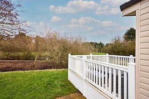 Host Stay Cedar Lodge