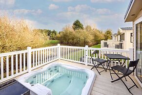 Host Stay Cedar Lodge