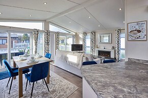 Host Stay Oakmont Lodge 4