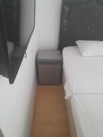 Merkez Pansiyon Sarımsaklı