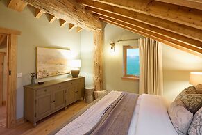 Host Stay Cabin on the Loch
