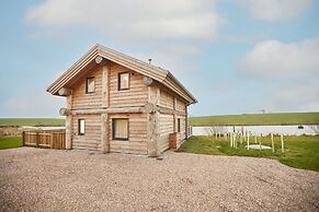 Host Stay Cabin on the Loch