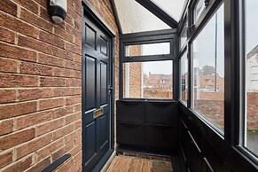 Host Stay Bridge Court