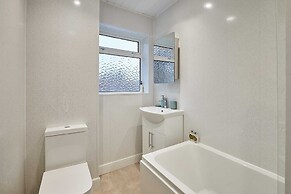 Host Stay Bridge Court