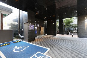 J-Bay Tourist Hotel