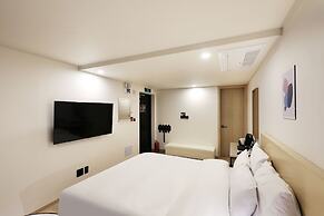 J-Bay Tourist Hotel