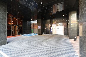 J-Bay Tourist Hotel