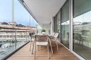 Modern Waterfront Studio Balcony&Parking