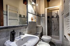 Agnese Apartment by Mamo Florence