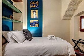 Agnese Apartment by Mamo Florence
