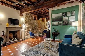 Agnese Apartment by Mamo Florence